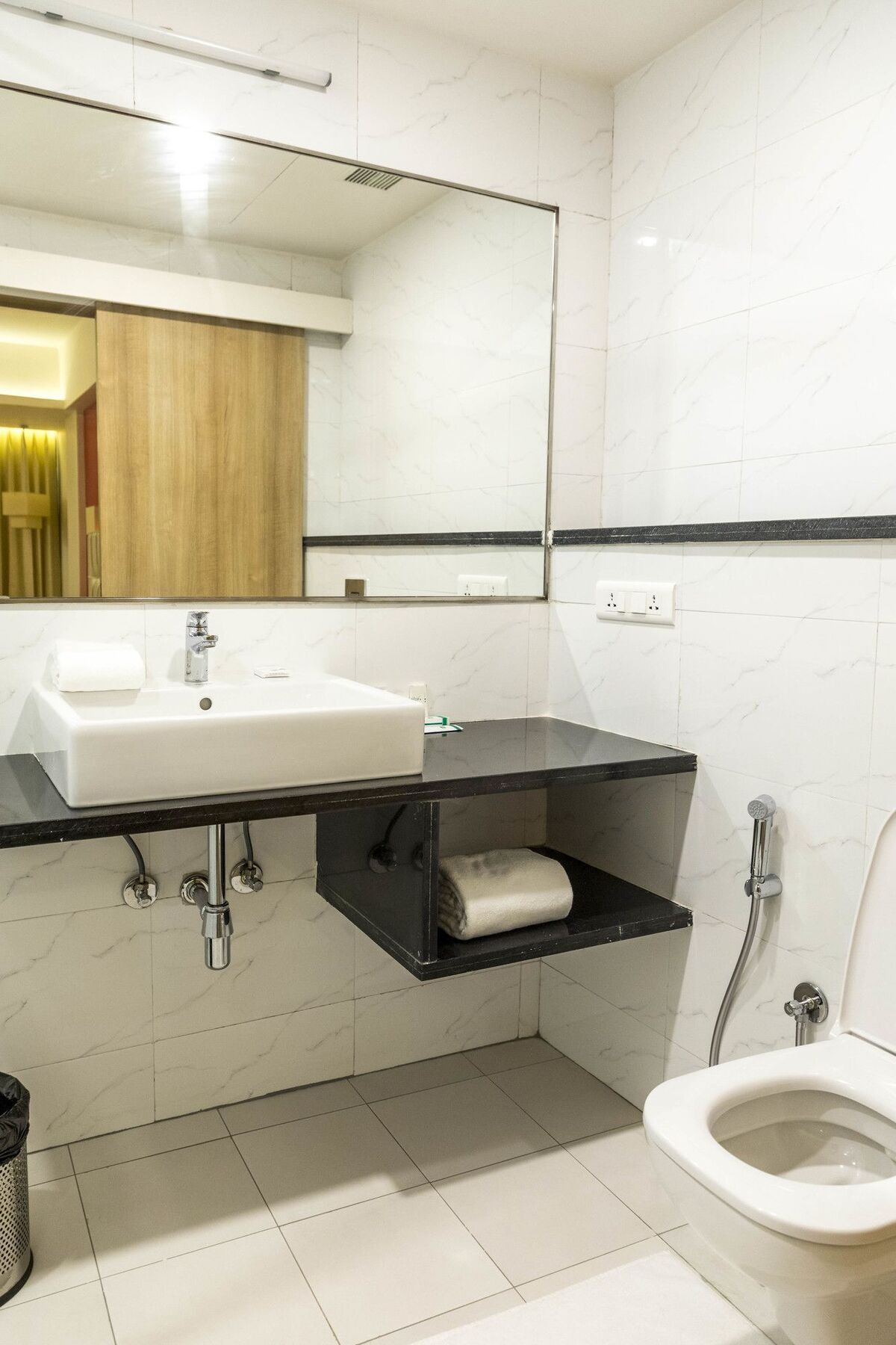 Hotel Citycentral Vijayawāda エクステリア 写真